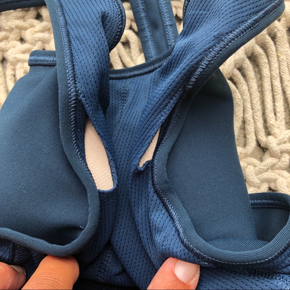 Athleta Sports Bra Blue Athletic Top Size Small - Picture 6 of 6